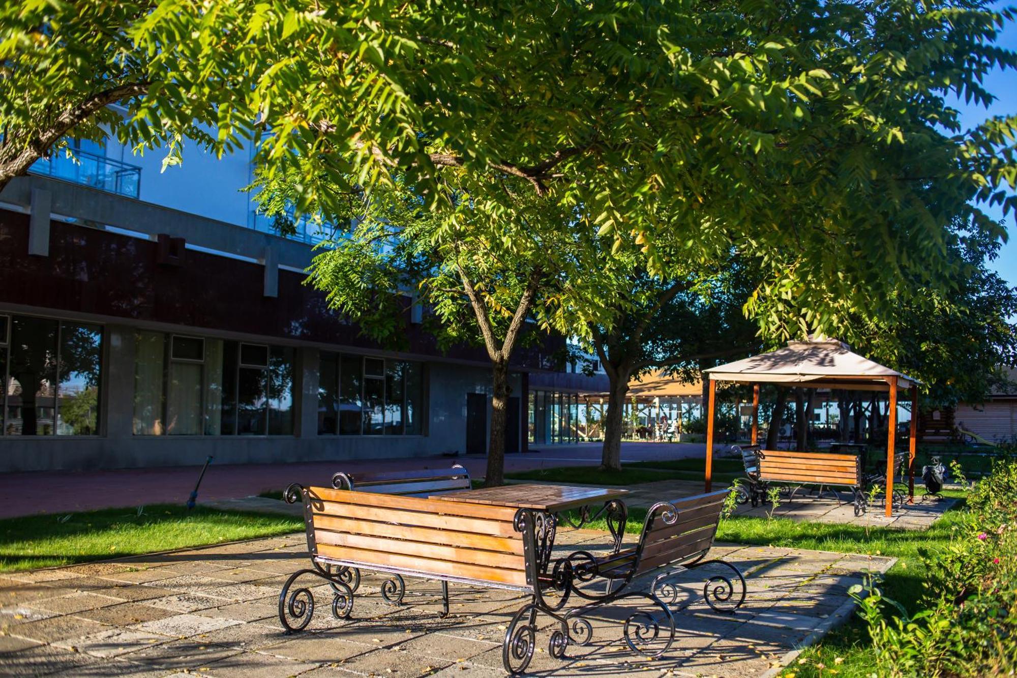 Grand Hotel Abkhazia Gagra Bagian luar foto