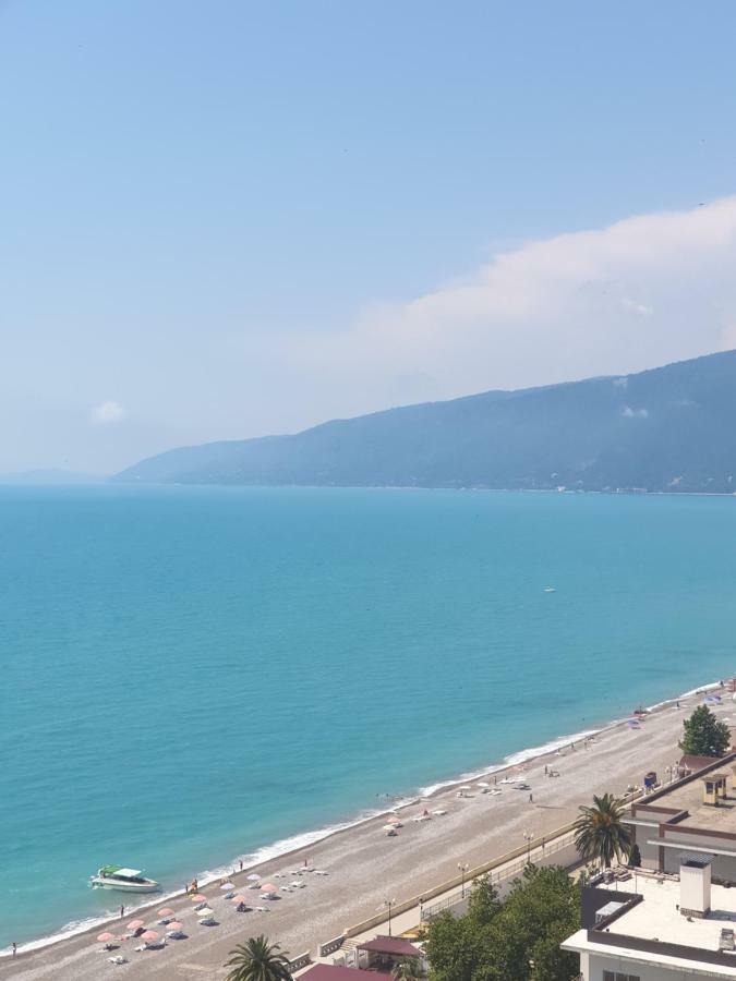 Grand Hotel Abkhazia Gagra Bagian luar foto